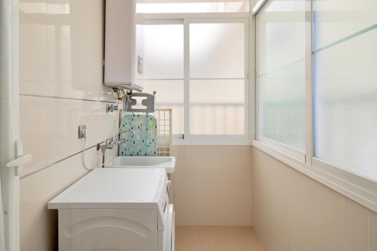 Poseidon Malaga Apartamento De Lujo Bagian luar foto